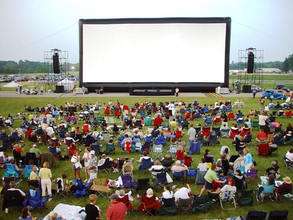 outdoor movie screen